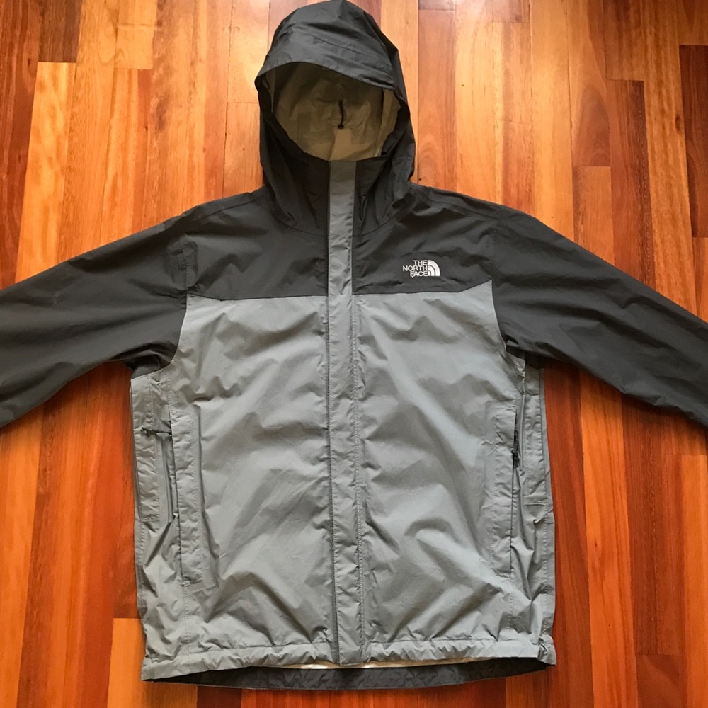 The North Face HyVent DT Jacket Mens Medium Hooded